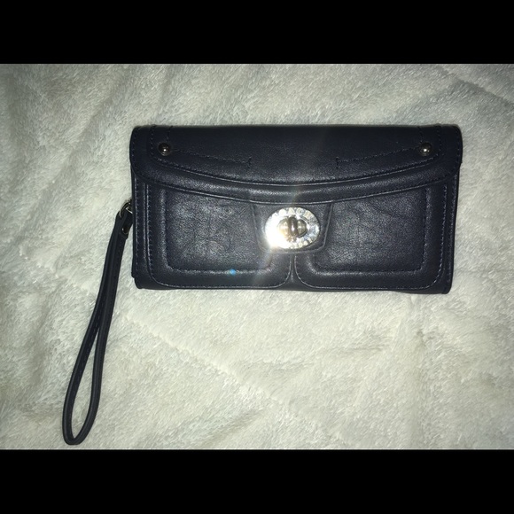 Coach blue wristlet - Picture 3 of 4